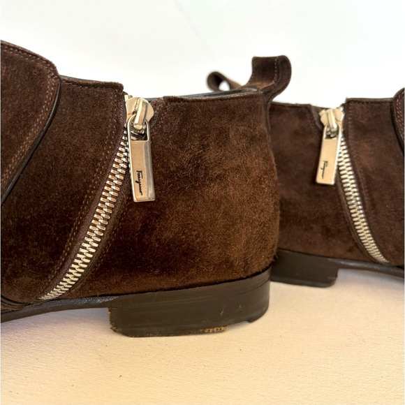 Salvatore Ferragamo Brown Suede Italian Leather Zip Chelsea Boots Size 10.5 - Picture 5 of 15